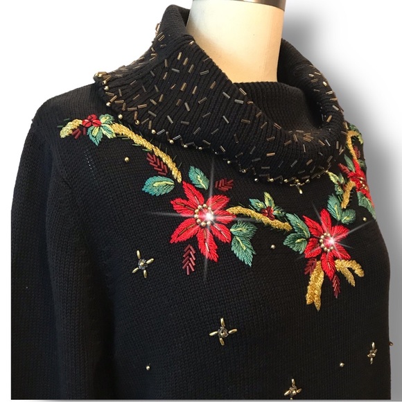 Theme Works Woman's Cardigan Sz PM Black Sequins Poinsettia Holiday Beaded - Picture 5 of 12